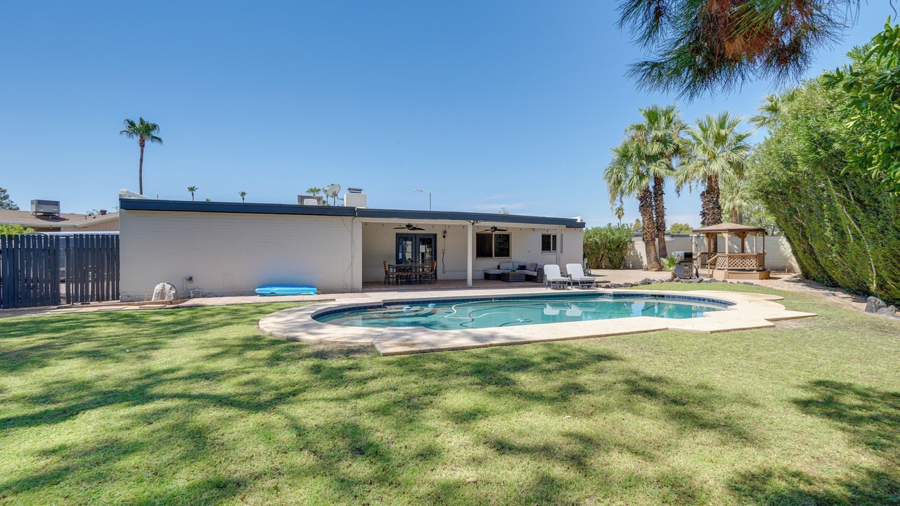 Photo of Outdoor in Roadrunner Estates