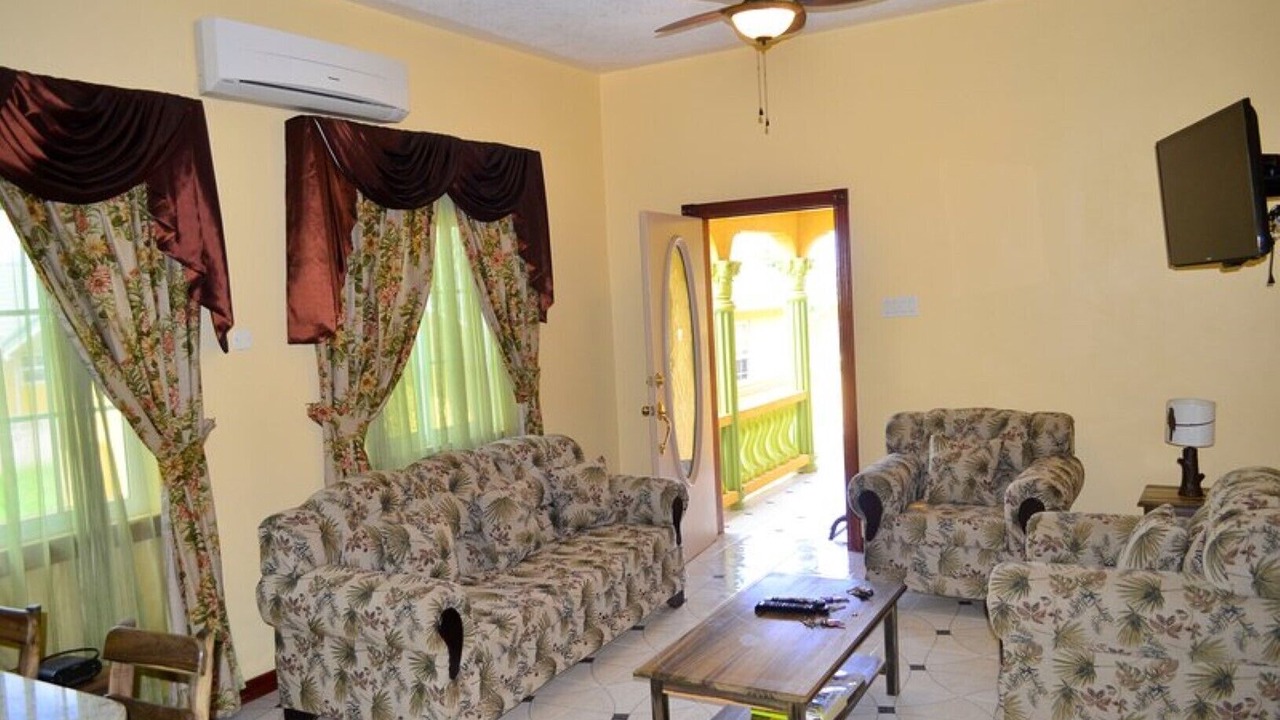 Photo of Livingroom in Ocho Rios