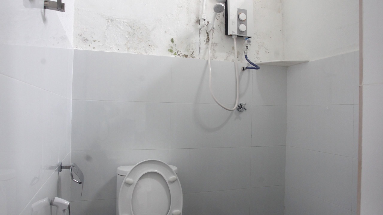 Photo of Bathroom in Historic George Town
