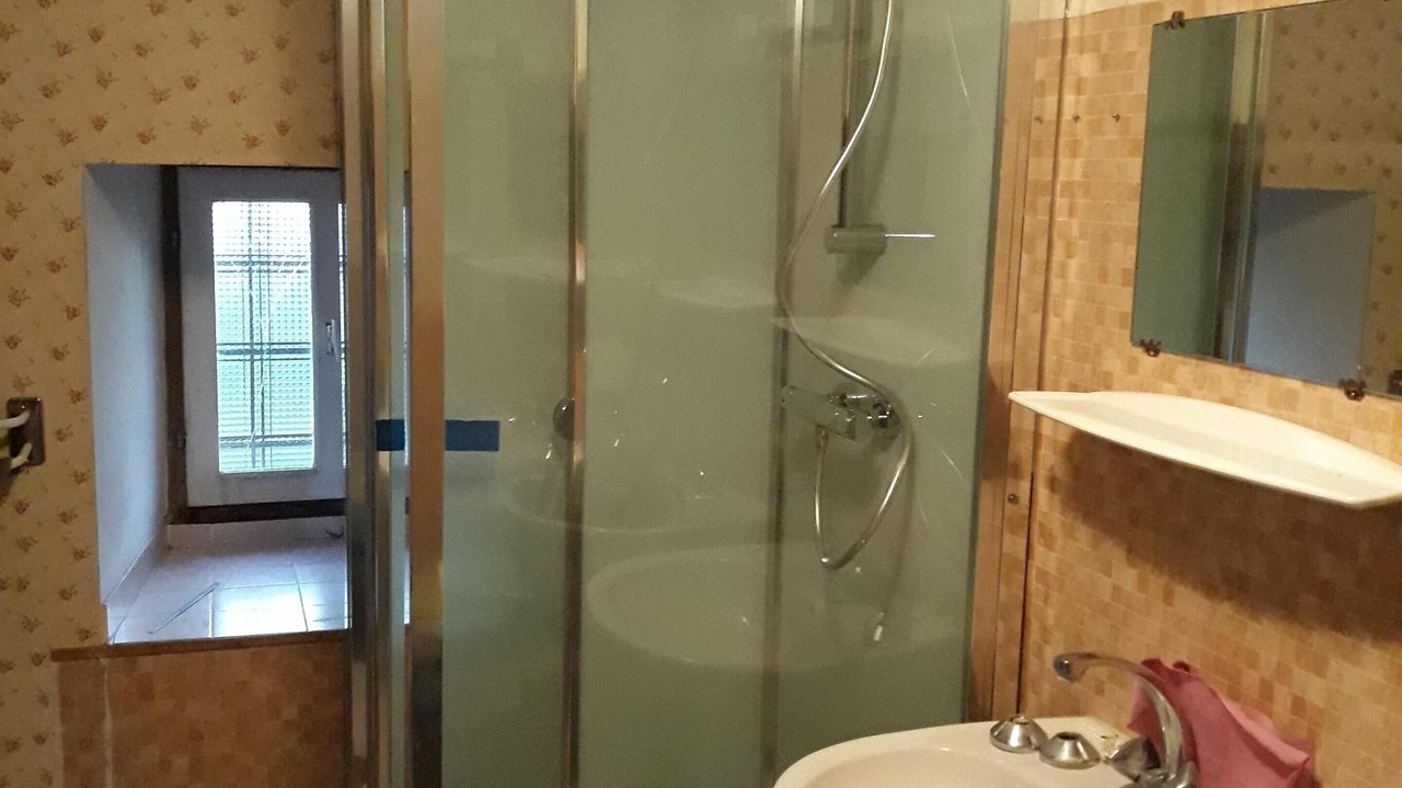 Photo of Bathroom in Tredarzec
