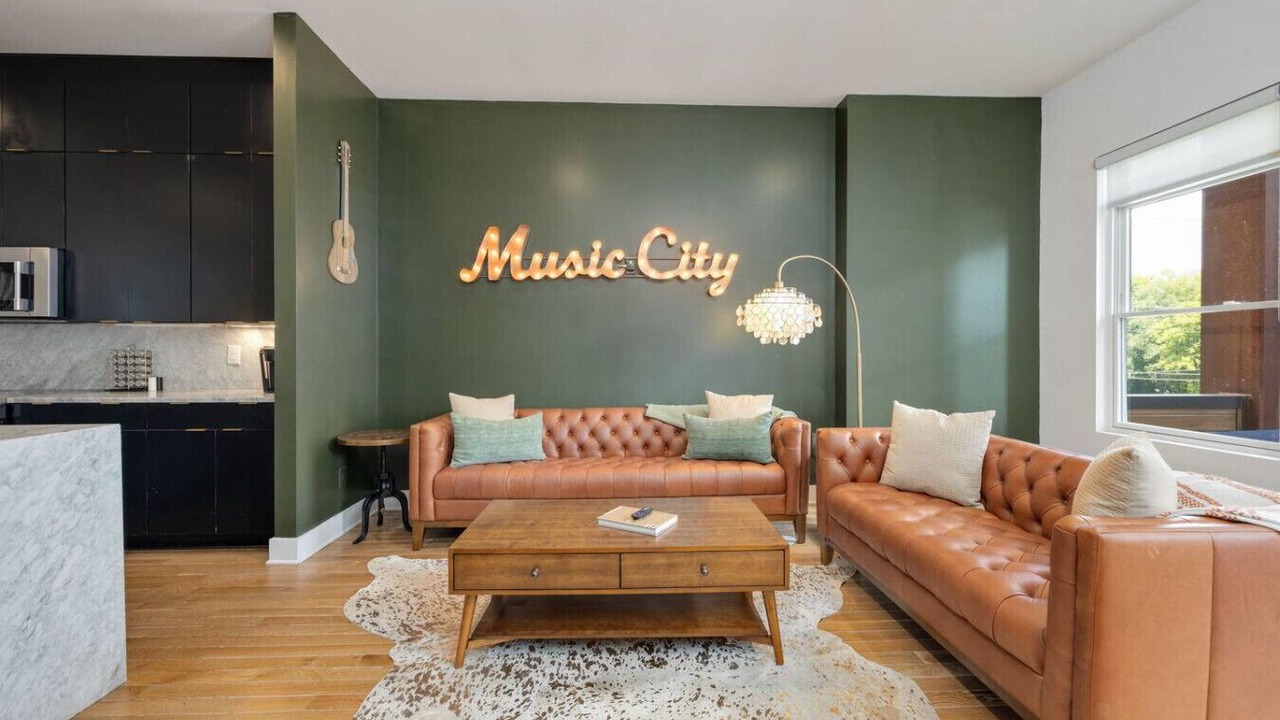 Photo of Livingroom in Hadley - Washington