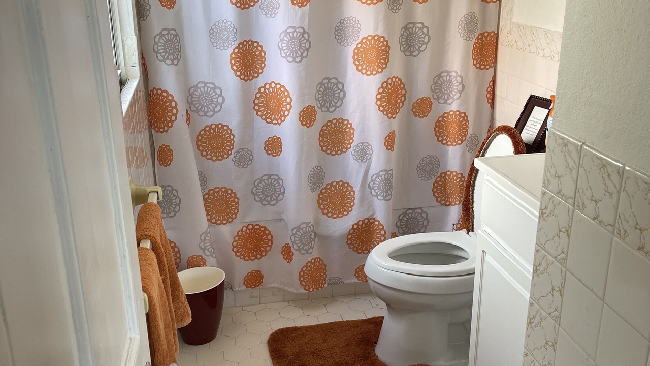 Photo of Bathroom in Somerset Village