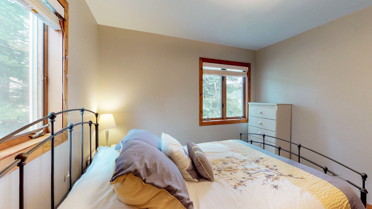 Photo of Bedroom in Laclede
