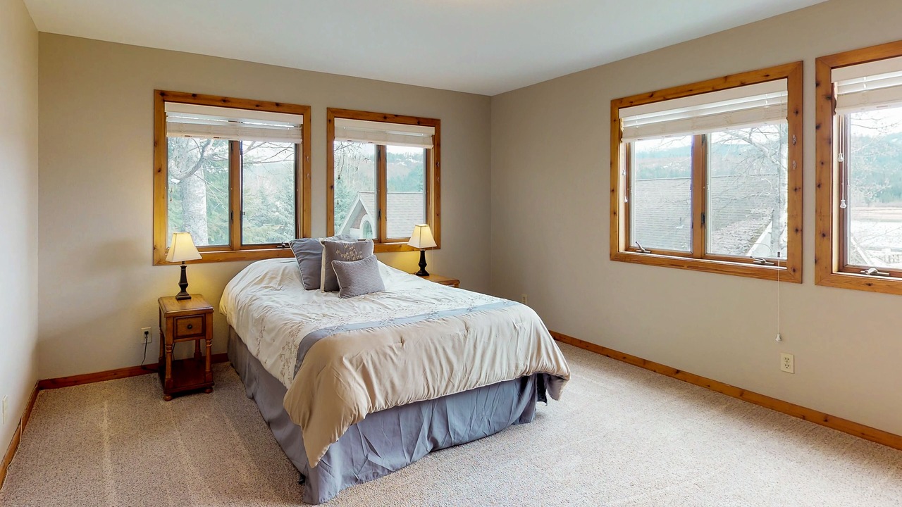 Photo of Bedroom in Laclede