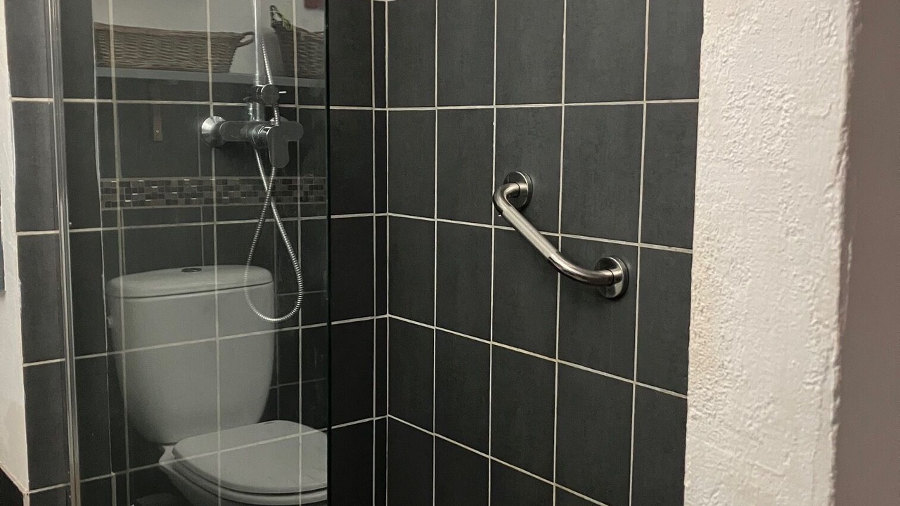 Photo of Bathroom in L'Autre-Bord