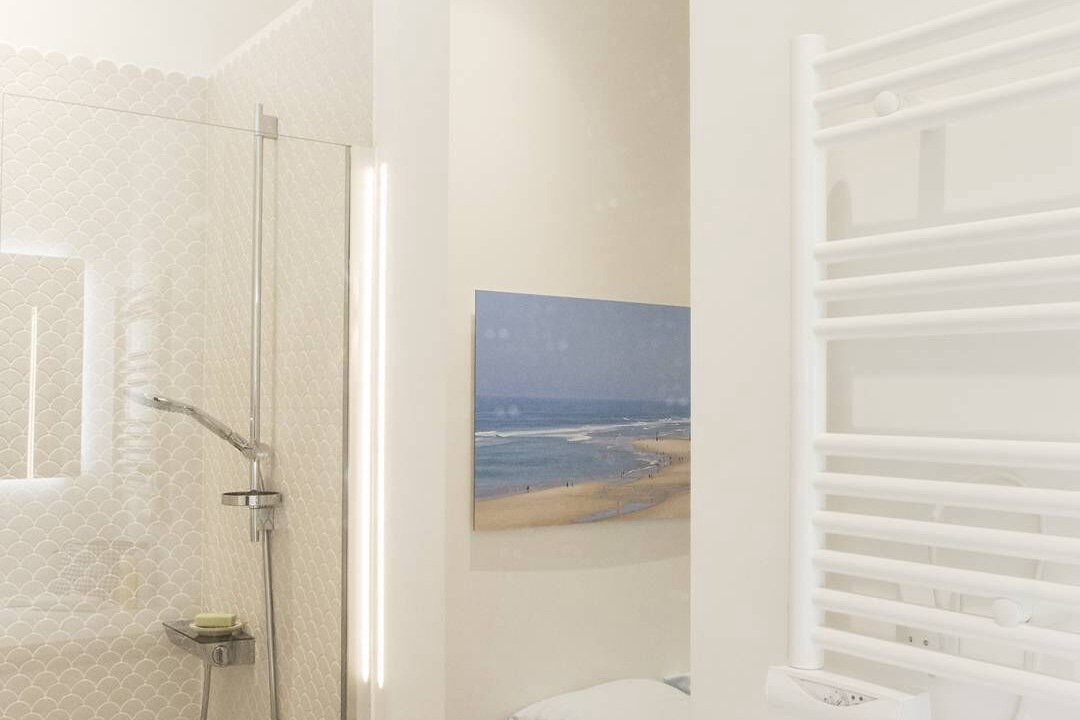 Photo of Bathroom in Bordeaux Golden Triangle