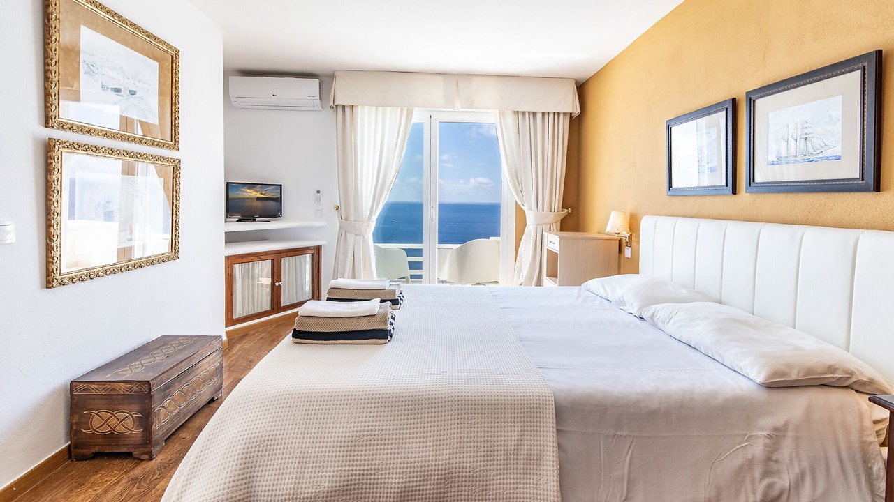 Photo of Bedroom in El Toro