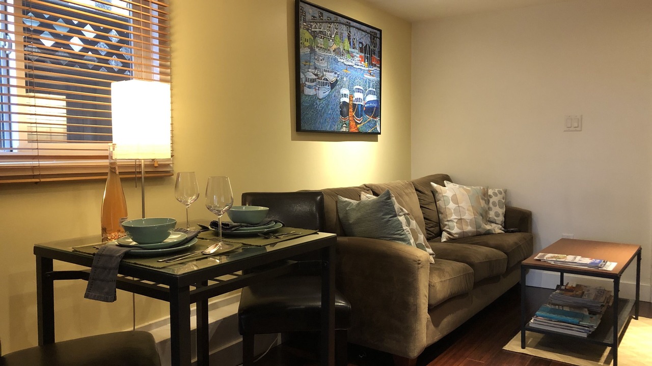 Photo of Livingroom in Kitsilano