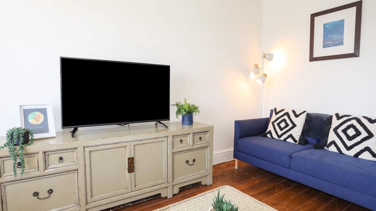 Photo of Livingroom in Penrhyn Bay