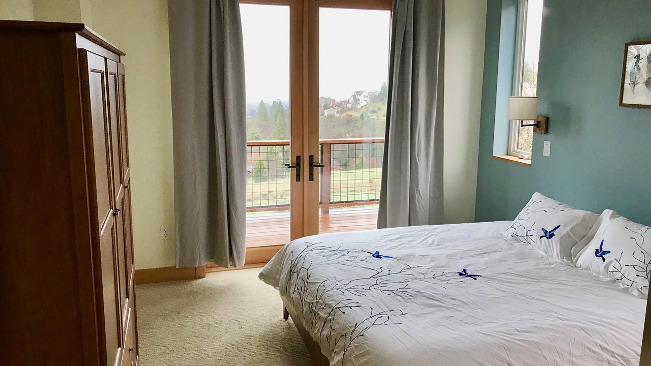 Photo of Bedroom in Ashland