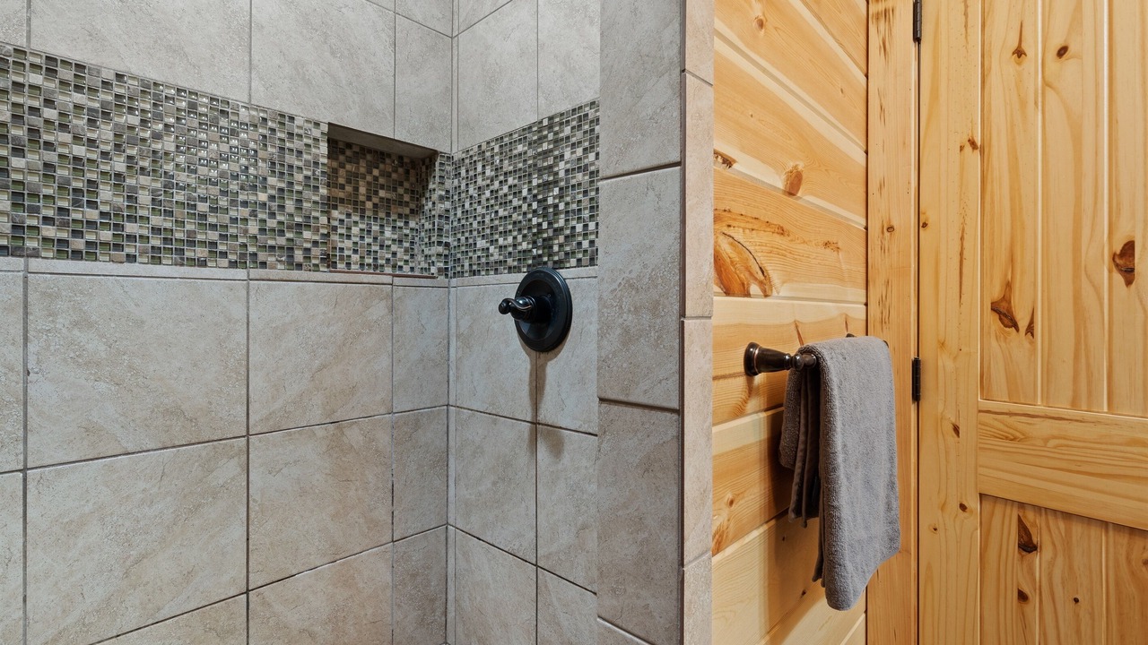 Photo of Bathroom in Golden