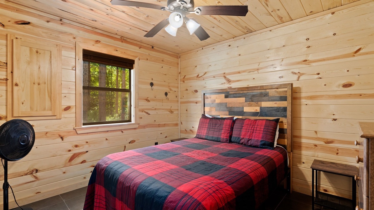 Photo of Bedroom in Golden