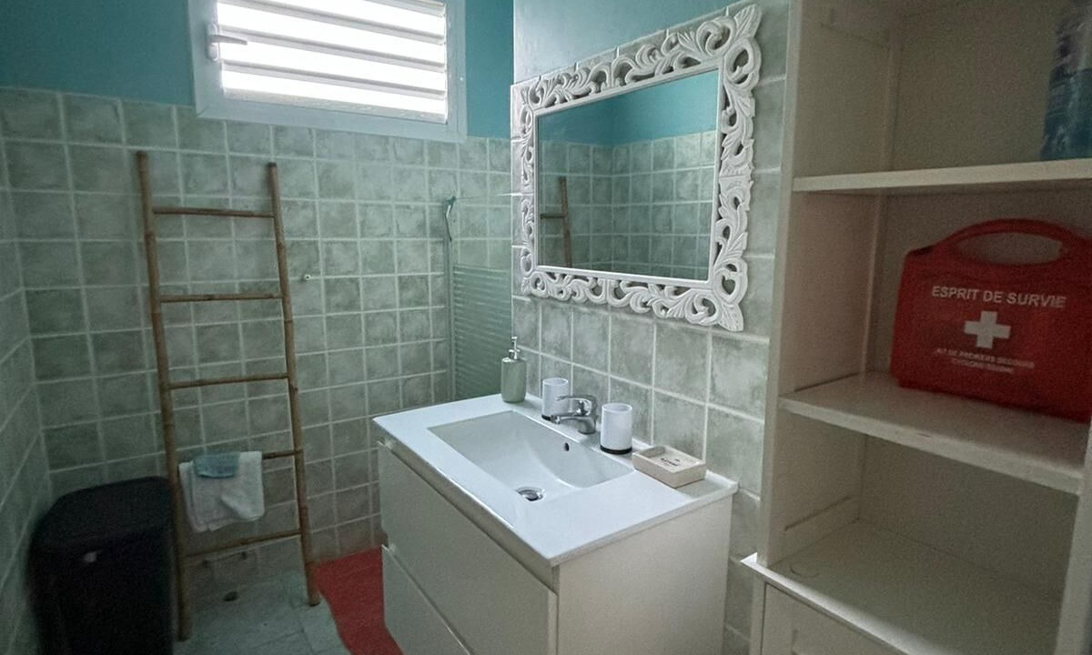 Photo of Bathroom in Capesterre-Belle-Eau
