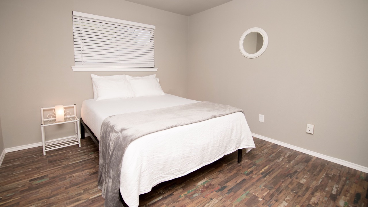 Photo of Bedroom in Grand Prairie