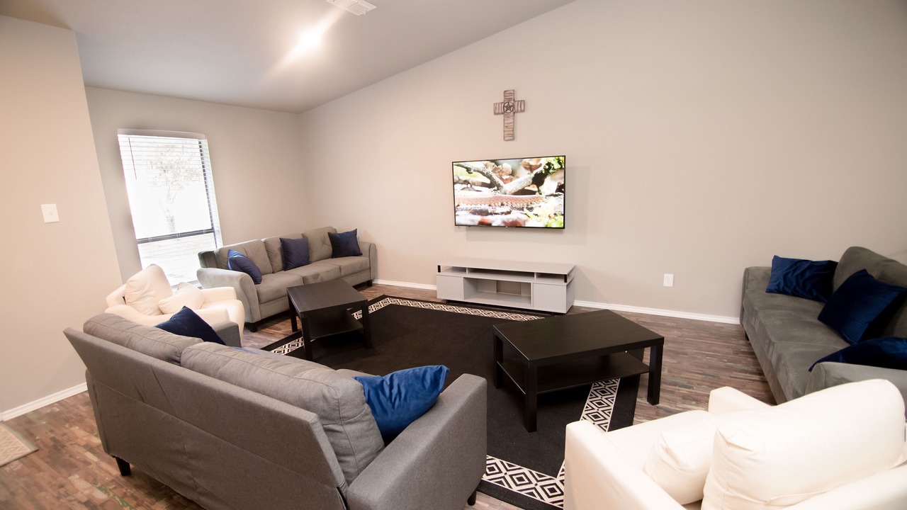 Photo of Livingroom in Grand Prairie
