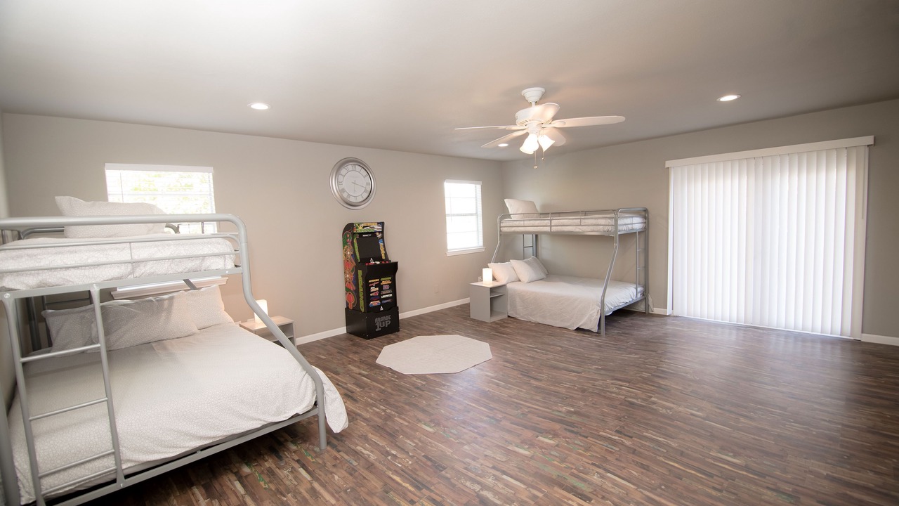 Photo of Bedroom in Grand Prairie