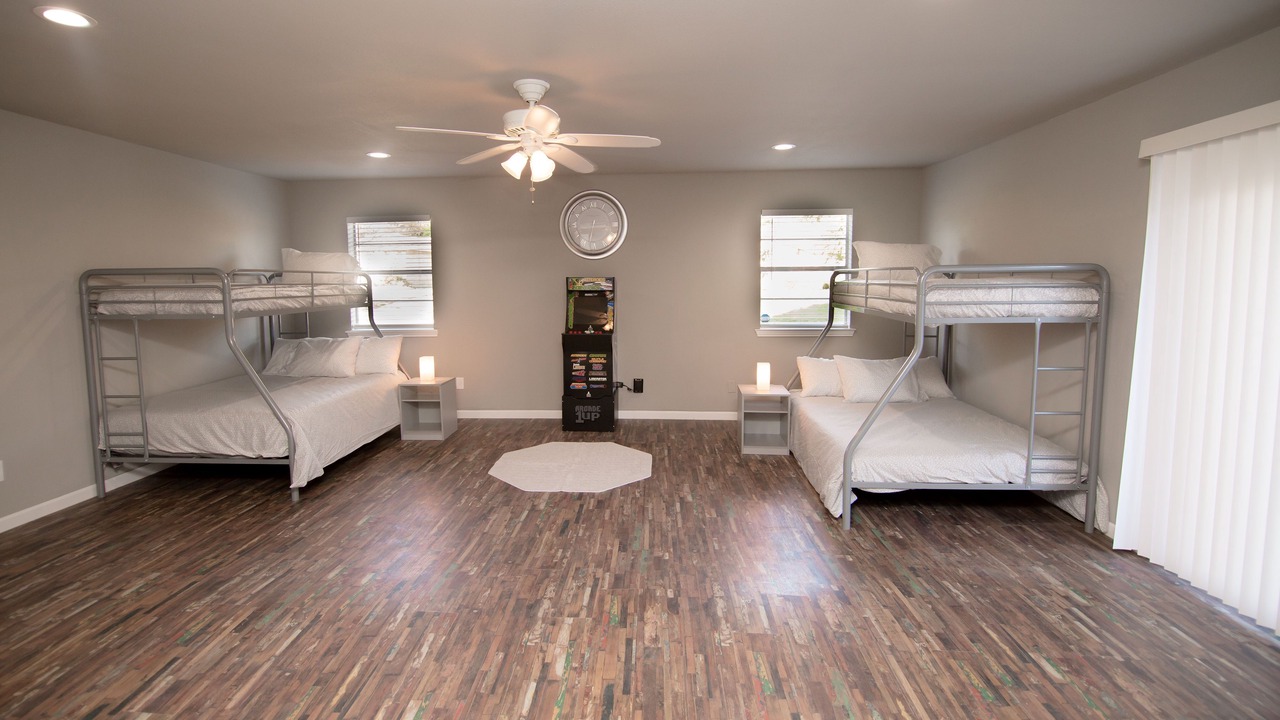 Photo of Bedroom in Grand Prairie