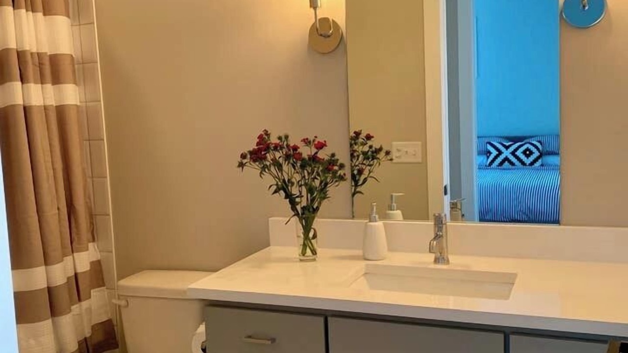 Photo of Bathroom in Hadley - Washington
