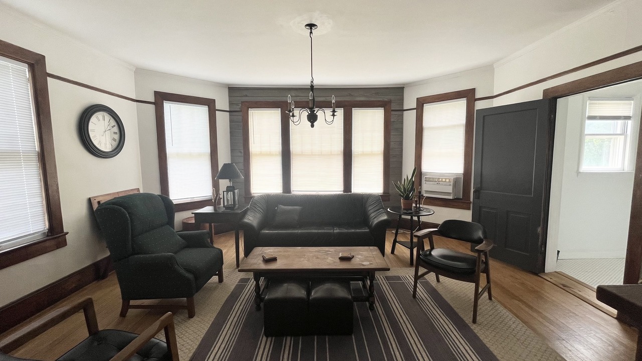 Photo of Livingroom in Singers Glen