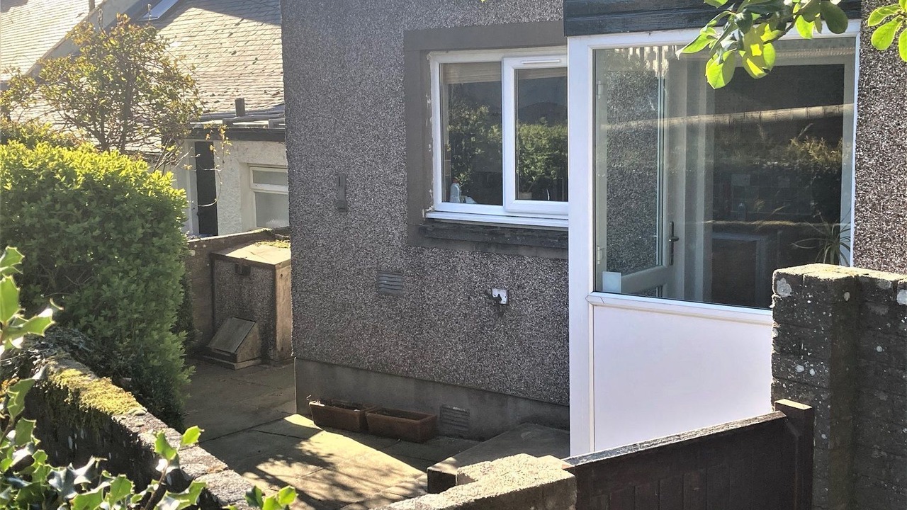 Photo of Outdoor in Leven