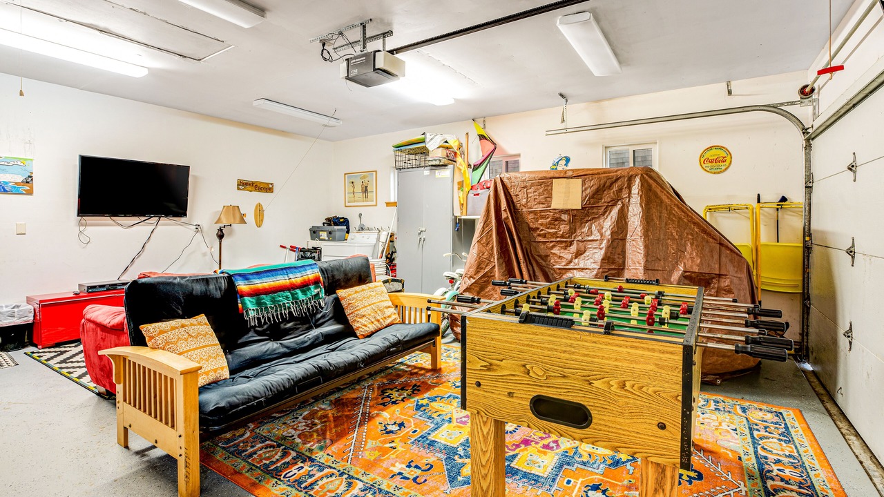 Photo of Bedroom in Rockaway Beach