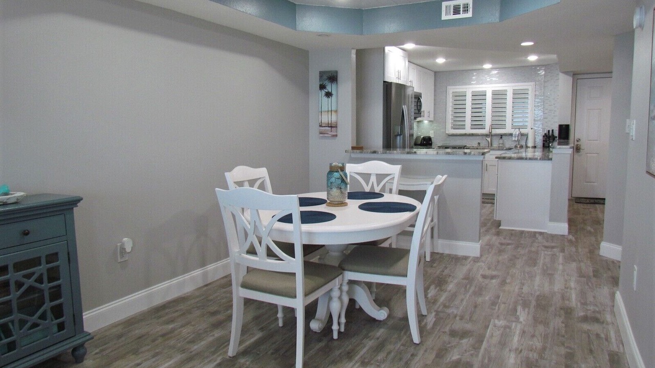 Photo of Bedroom in Sand Key