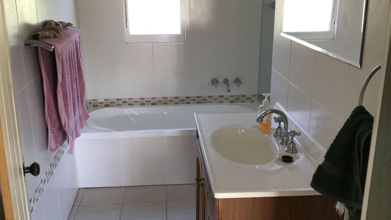Photo of Bathroom in Quipolly