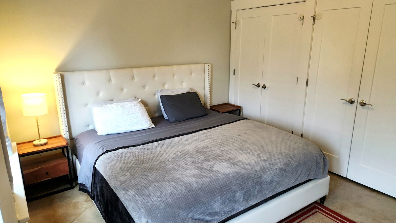 Photo of Bedroom in Monroe Ward
