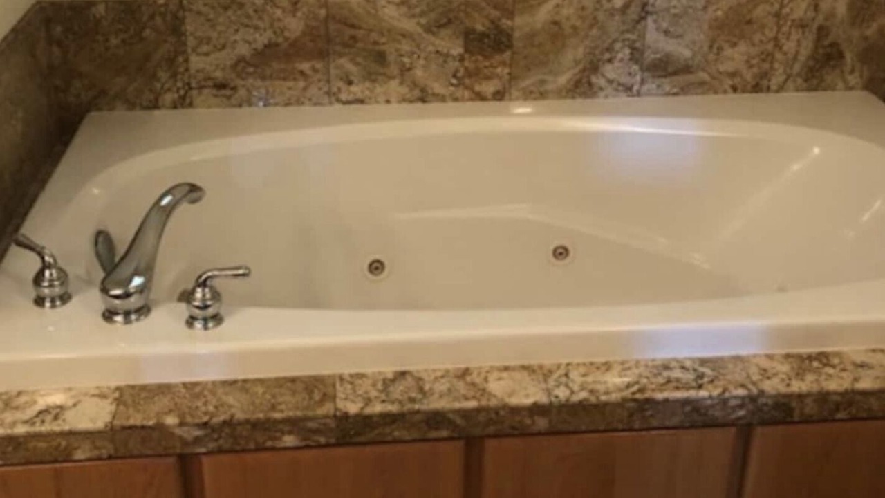 Photo of Bathroom in Crescent