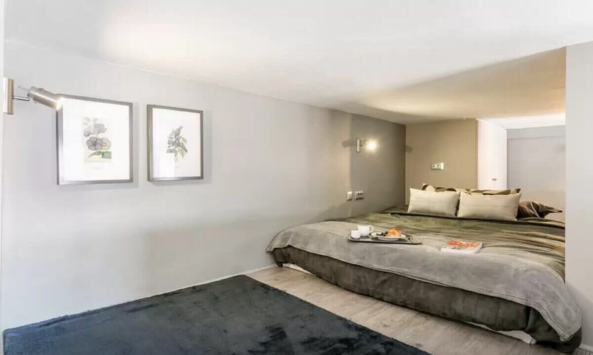 Photo of Bedroom in Notre-Dame-des-Champs