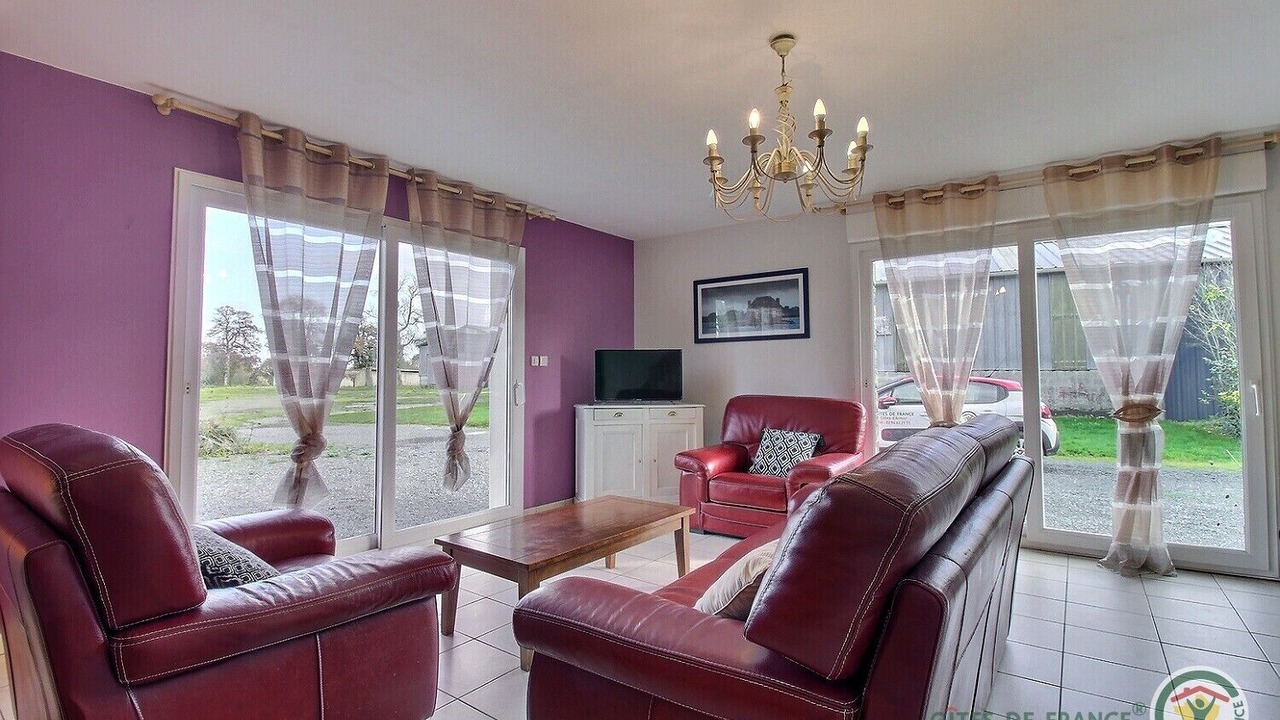 Photo of Livingroom in Saint-Clet