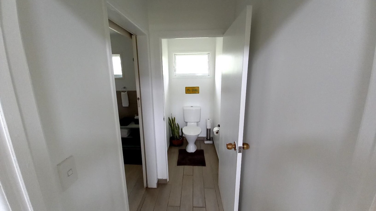 Photo of Bathroom in Tapere of Vaimaanga