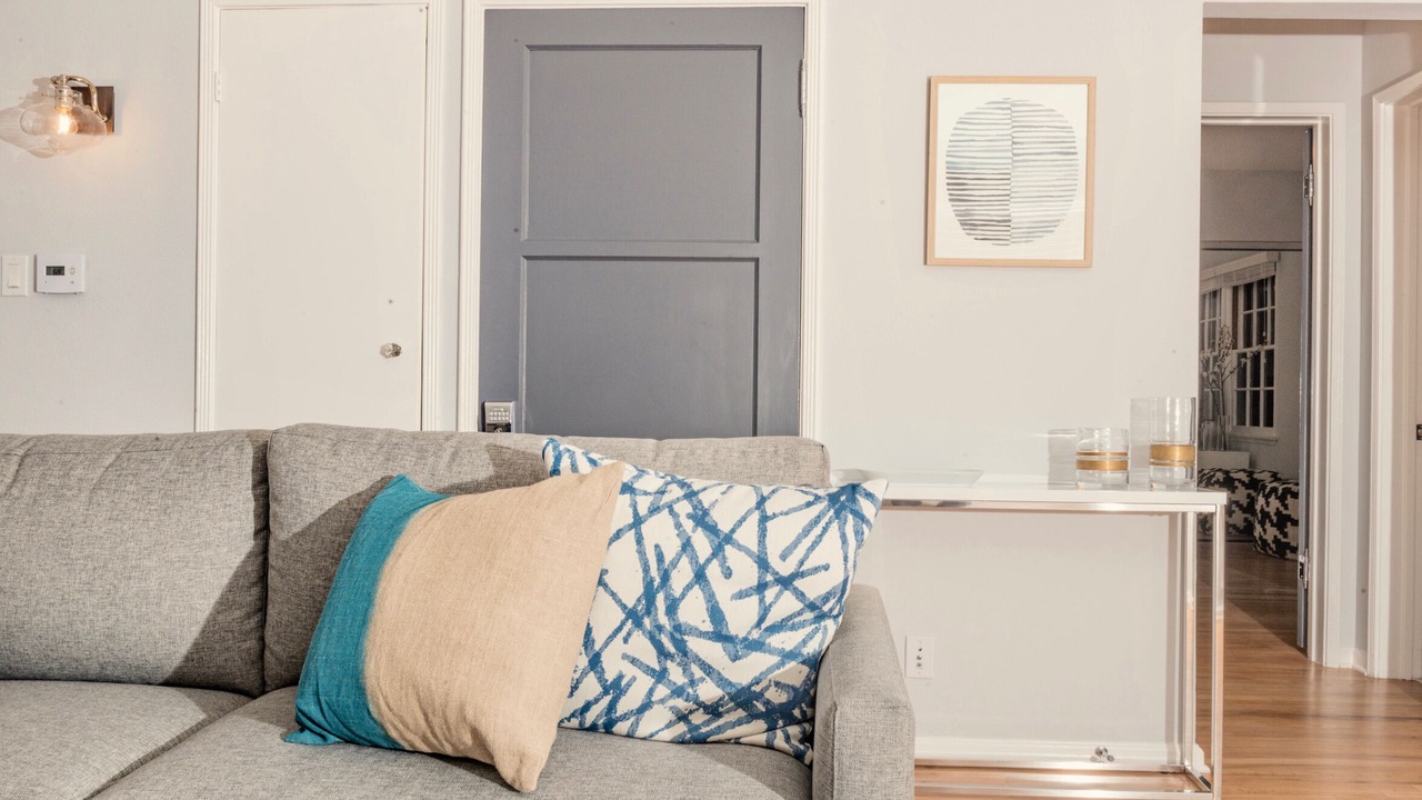 Photo of Livingroom in Burbank