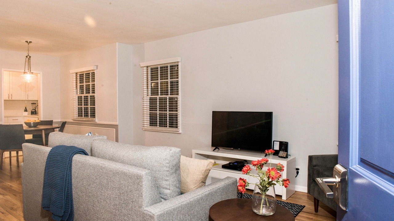 Photo of Livingroom in Burbank