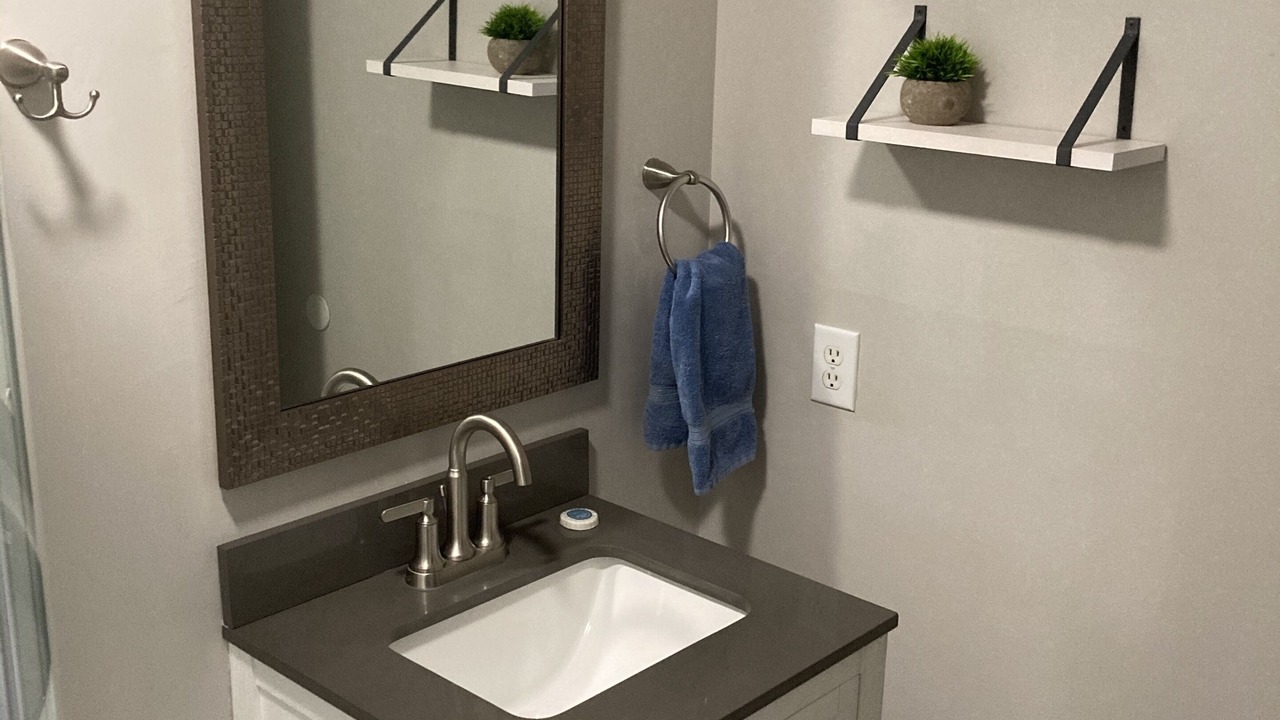 Photo of Bathroom in North Capitol