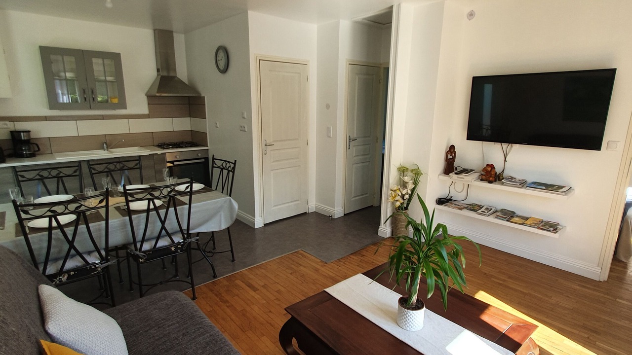 Photo of Livingroom in Saint-Ouen-de-Mimbre