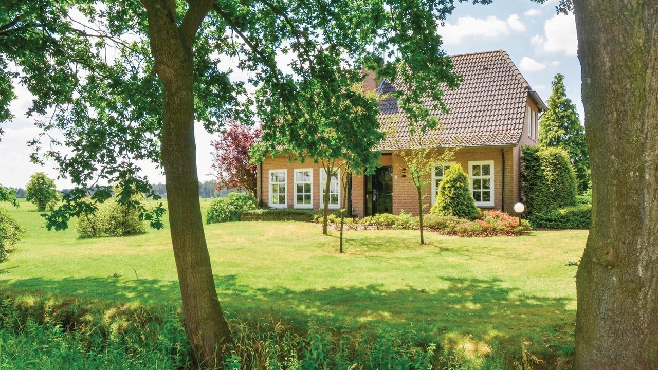 Photo of Others in Leende