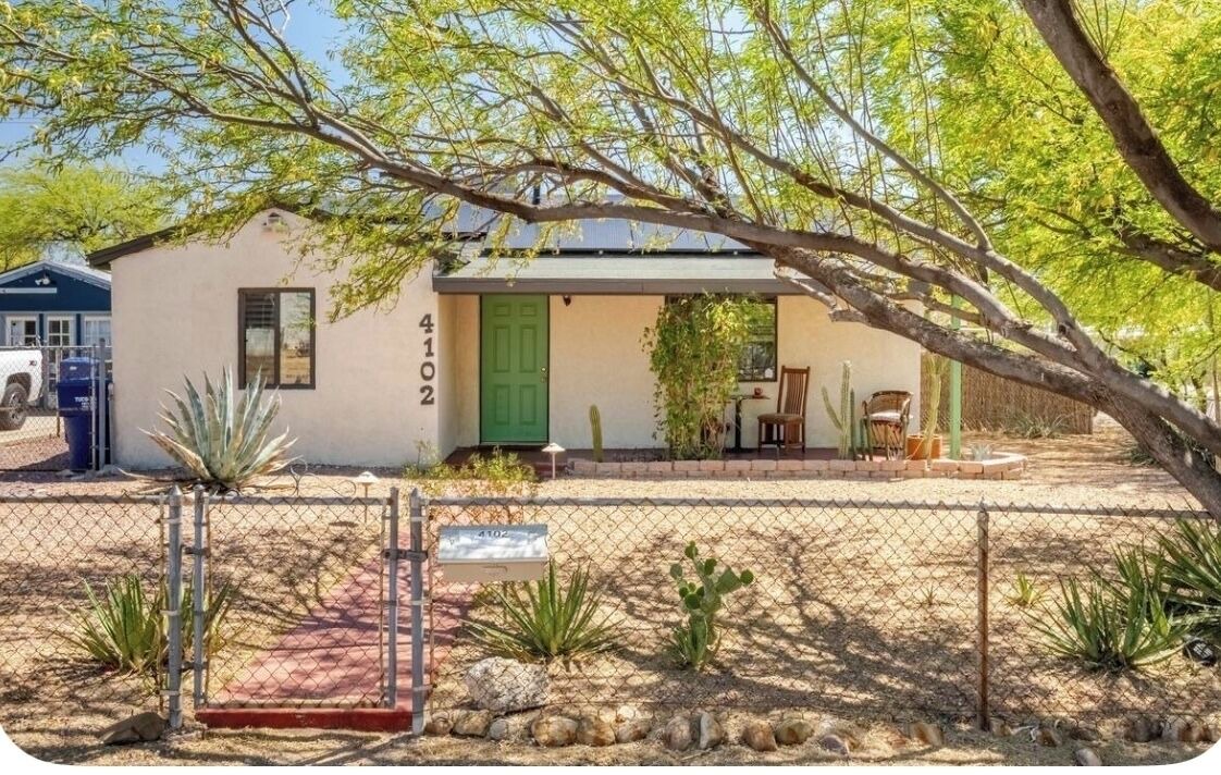 Photo of Outdoor in Peter Howell