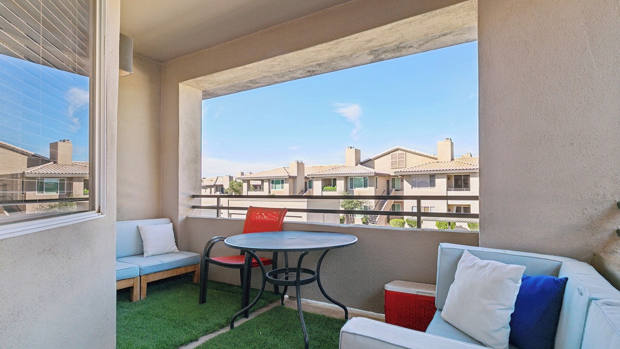 Photo of Outdoor in Paradise Valley Village