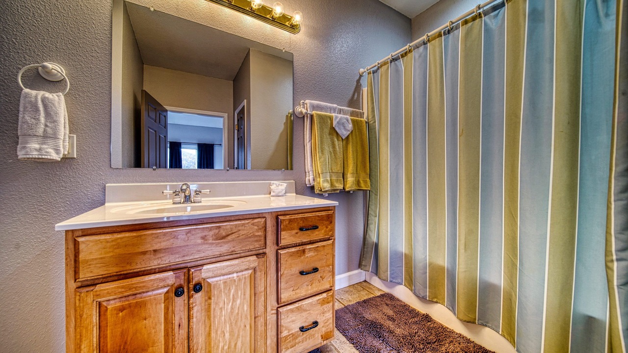 Photo of Bathroom in Hiawassee