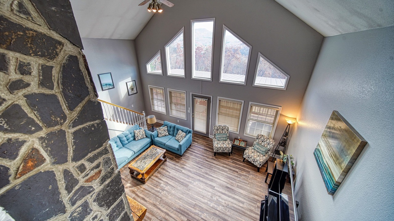 Photo of Livingroom in Hiawassee