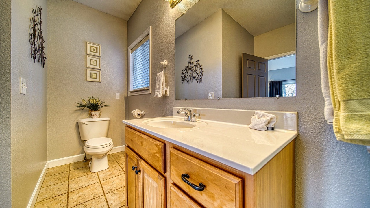 Photo of Bathroom in Hiawassee