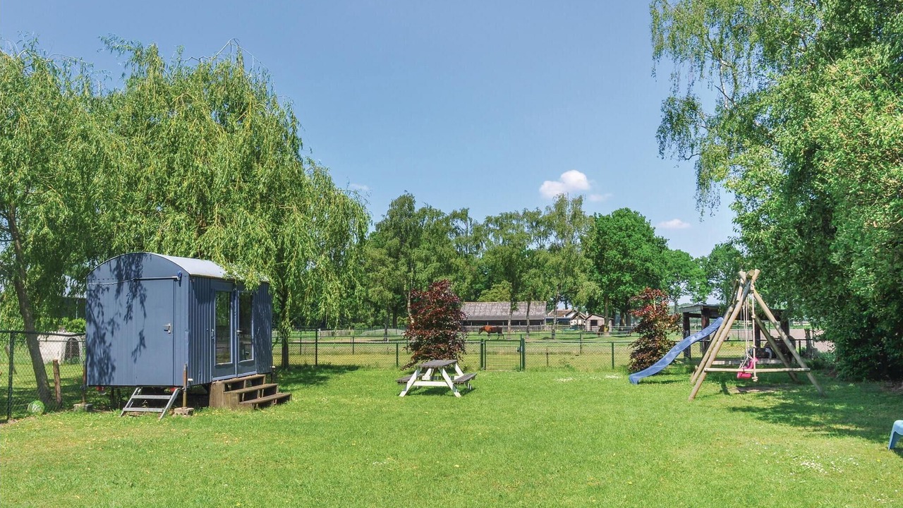 Photo of Others in Leende