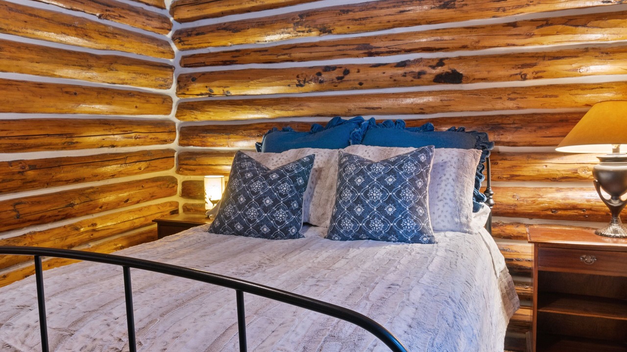 Photo of Bedroom in Salt Lake Mountain Resorts