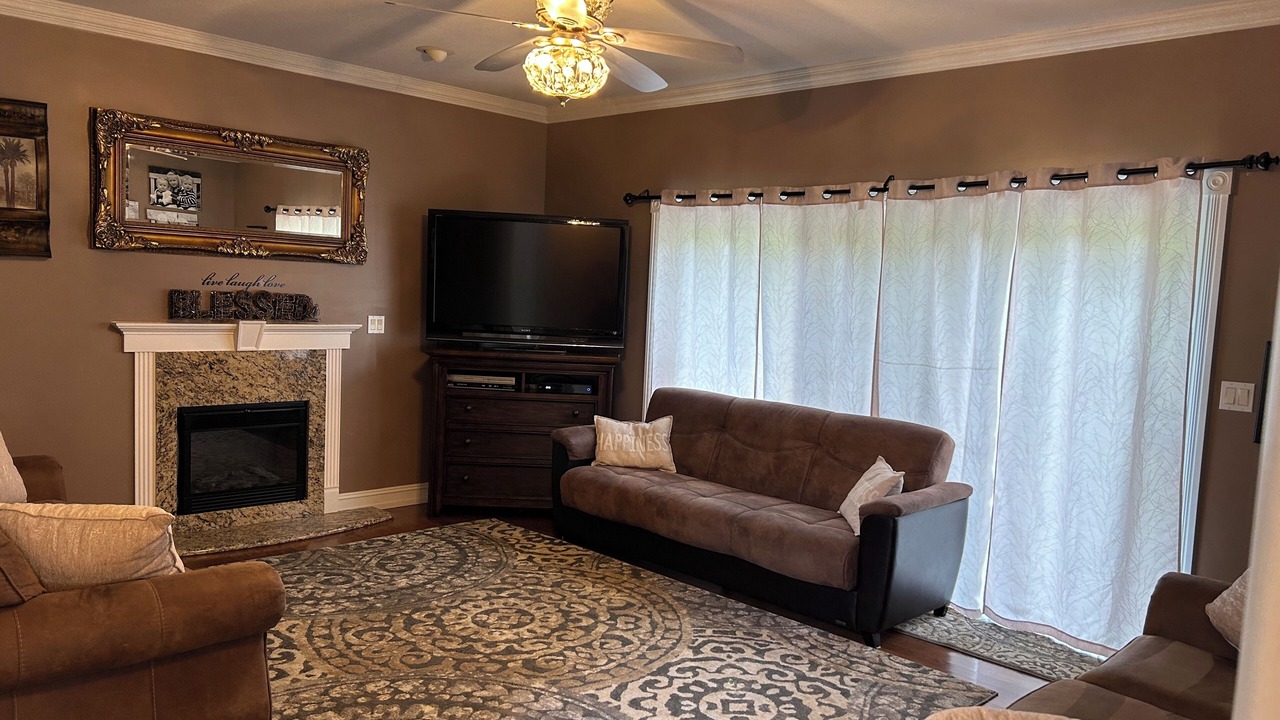 Photo of Livingroom in Lemont