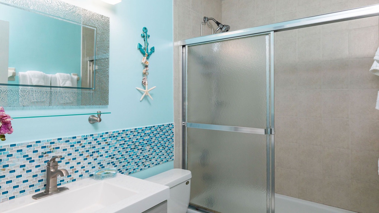 Photo of Bathroom in Marathon