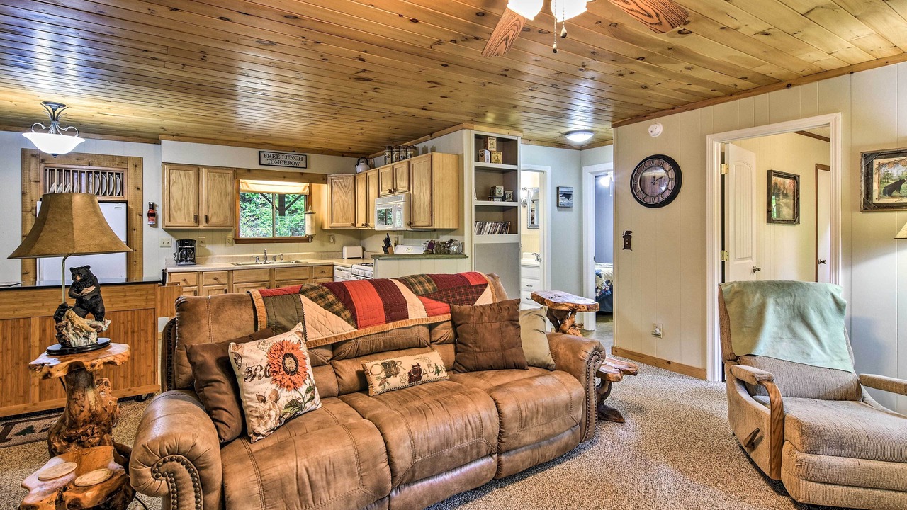 Photo of Bedroom in Robbinsville