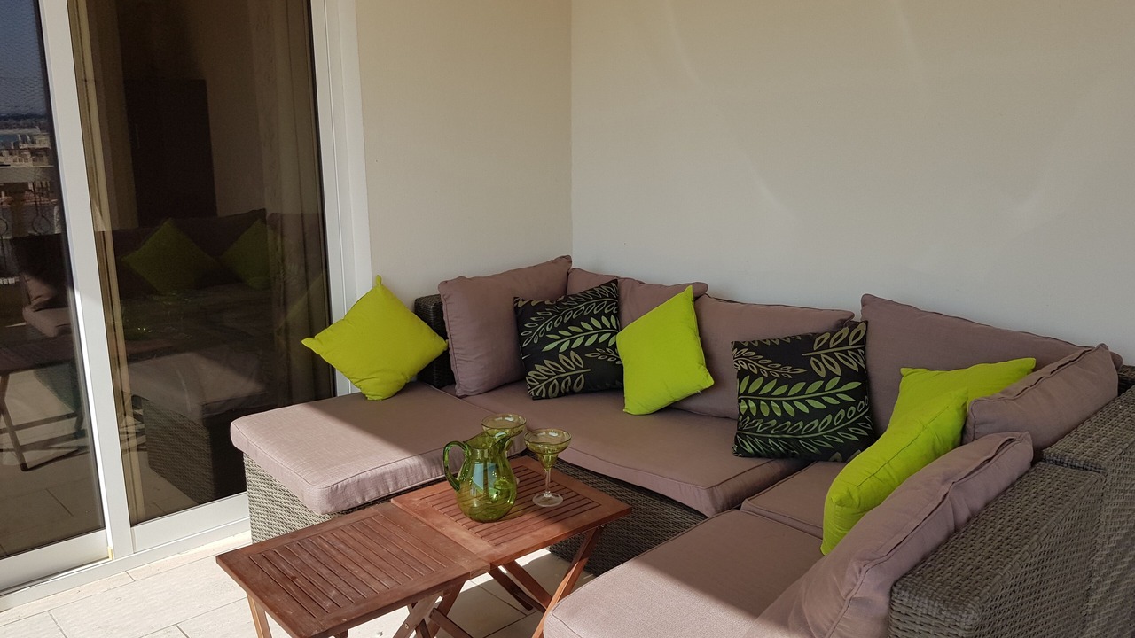 Photo of Livingroom in Al Hamra Village