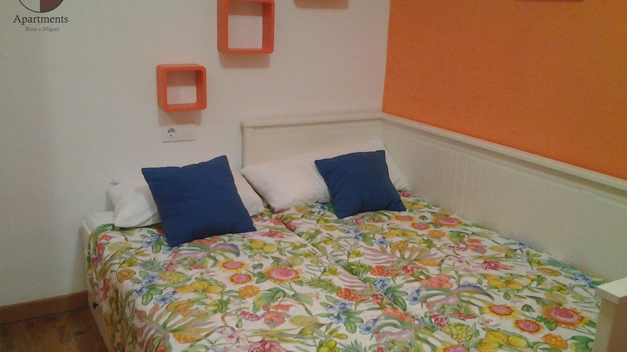 Photo of Bedroom in El Poble-sec