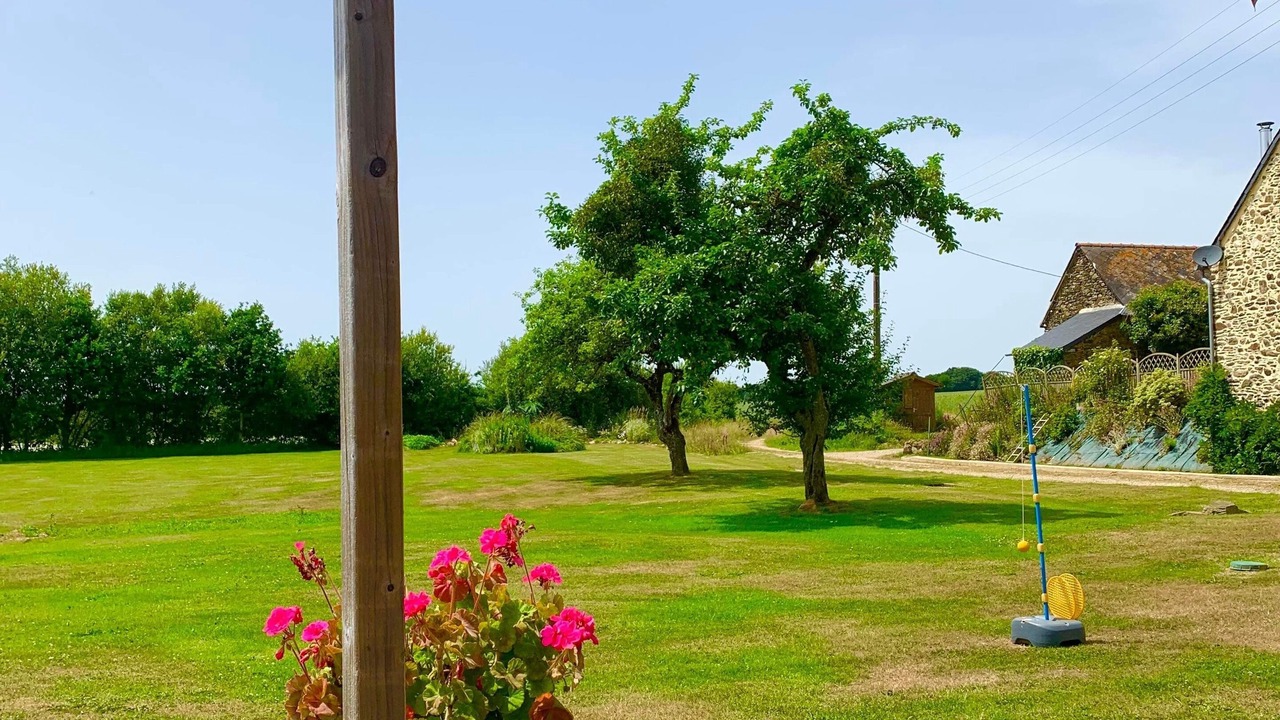 Photo of Outdoor in Saint-Martin-des-Pres